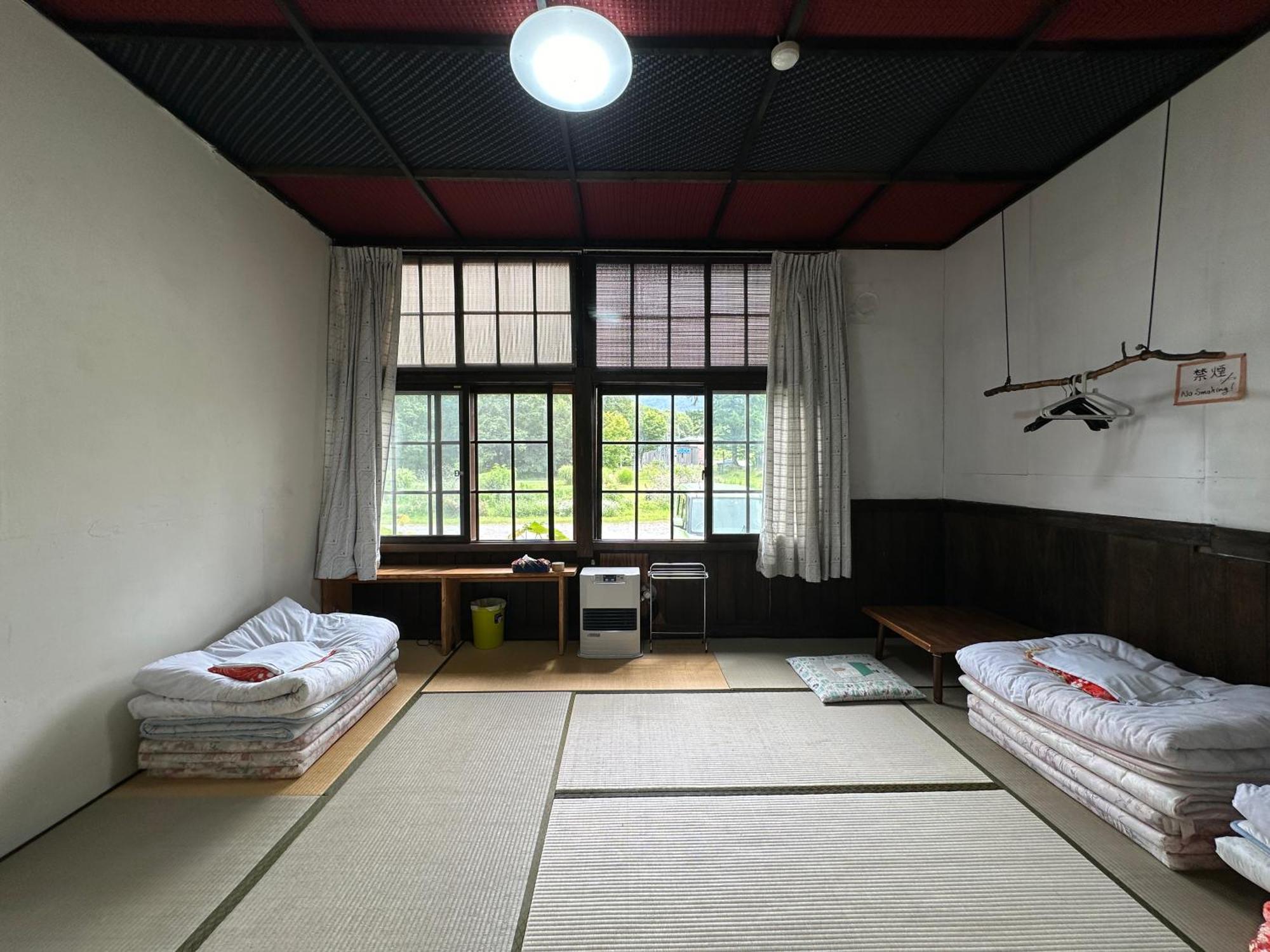 Boken Kazoku Hostel Kutchan Room photo